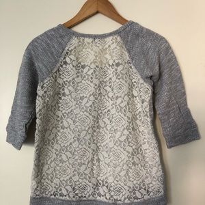 Express medium sleeve top with mesh pattern